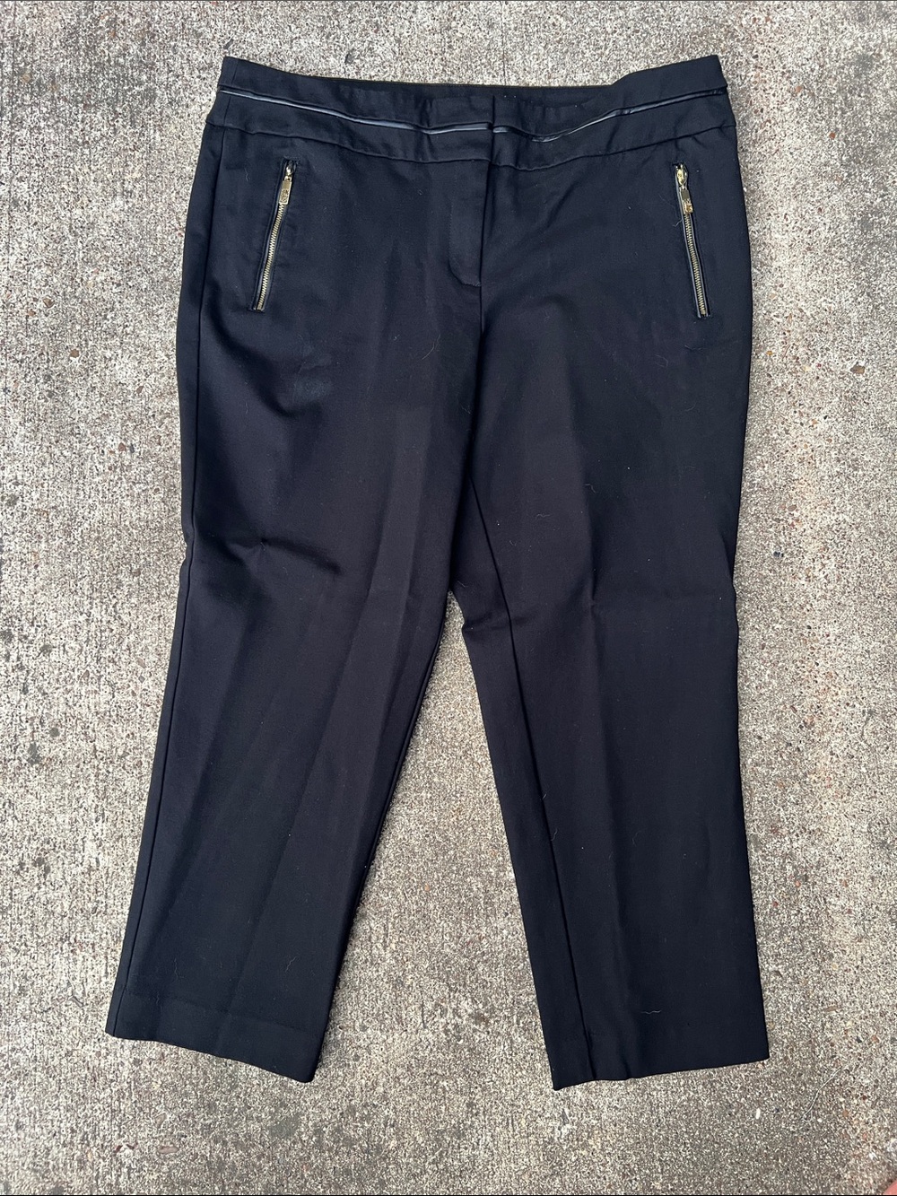 36x 23- Black Cropped Dress Pants with Zippered Pockets